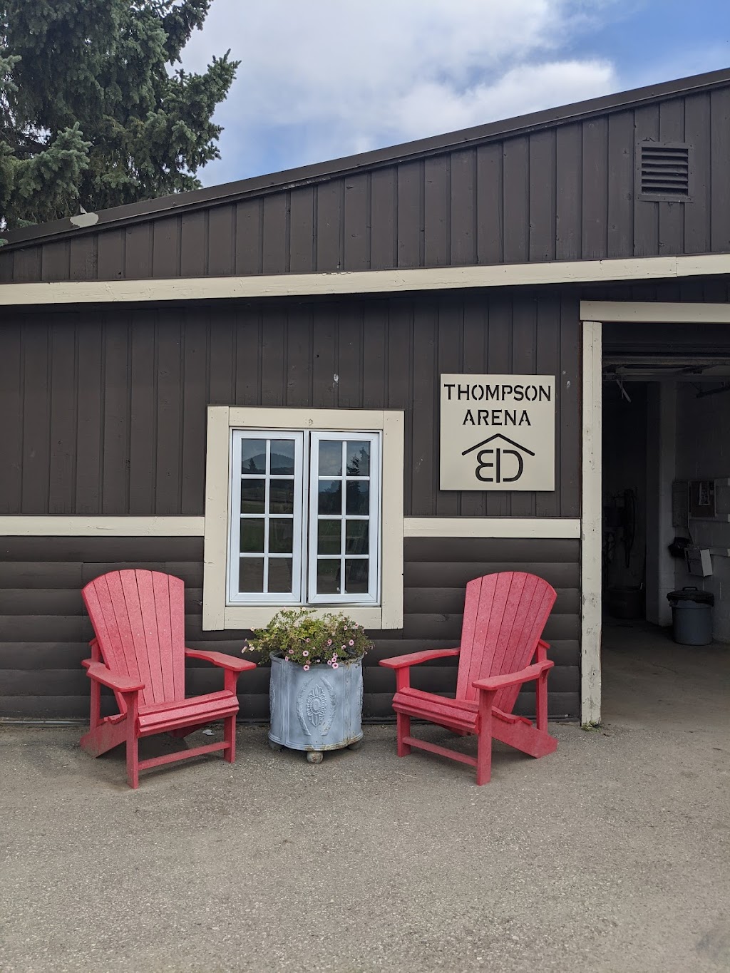 Black Diamond Land & Cattle Co. | Range Rd 25A, Millarville, AB T0L 1K0, Canada | Phone: (403) 408-7585