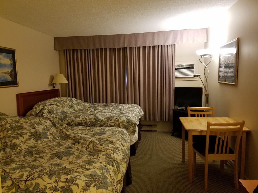 Sidney Waterfront Inn & Suites | 9775 1 St, Sidney, BC V8L 3E1, Canada | Phone: (250) 656-1131