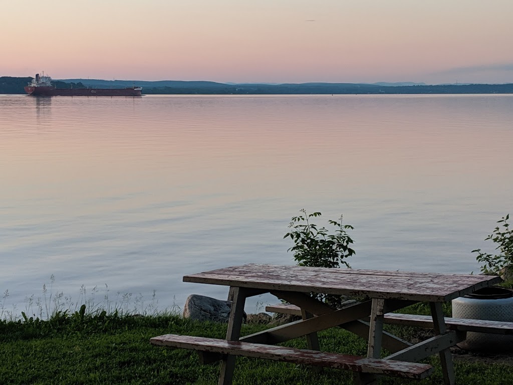 Camper Platz | 14 Côte Gédéon, Lotbinière, QC G0S 1S0, Canada