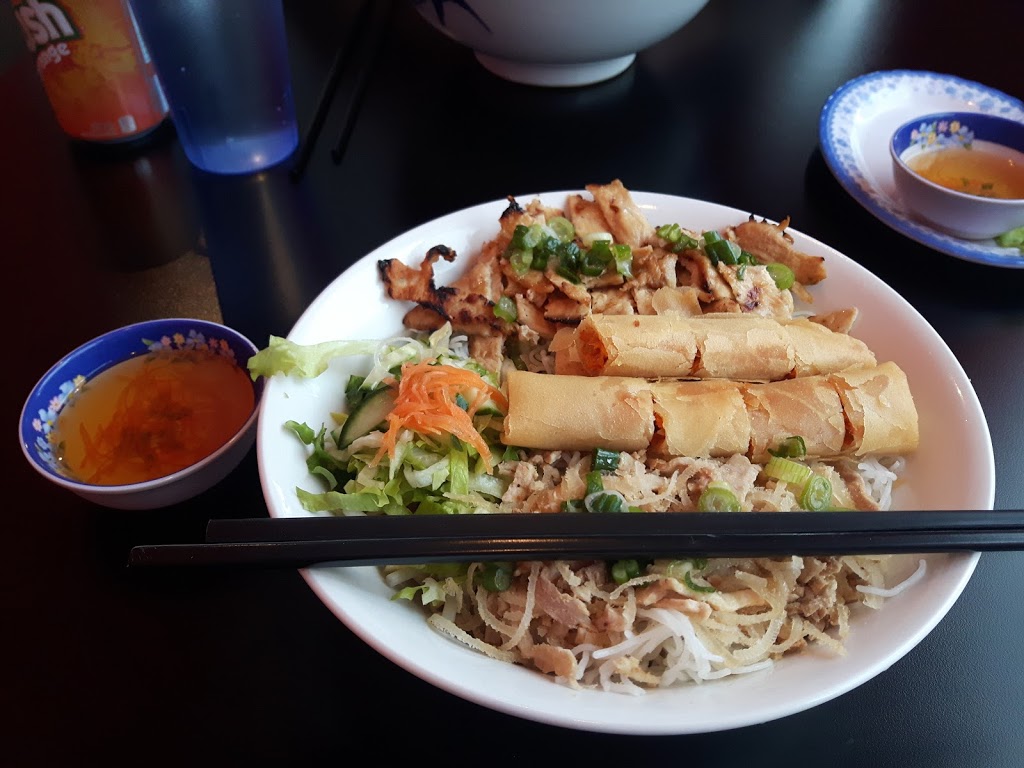 Pho Bo Ga King (Merivale) | 1234 Merivale Rd #1, Ottawa, ON K2C 4A1, Canada | Phone: (613) 288-0173