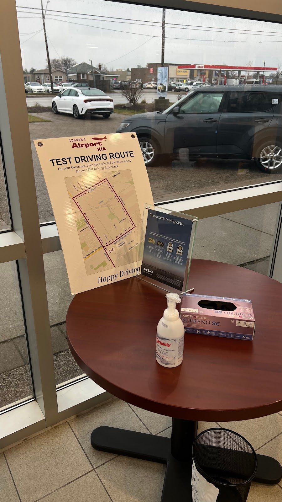 London’s Airport Kia | 2284 Dundas St, London, ON N5V 1R5, Canada | Phone: (519) 451-5555