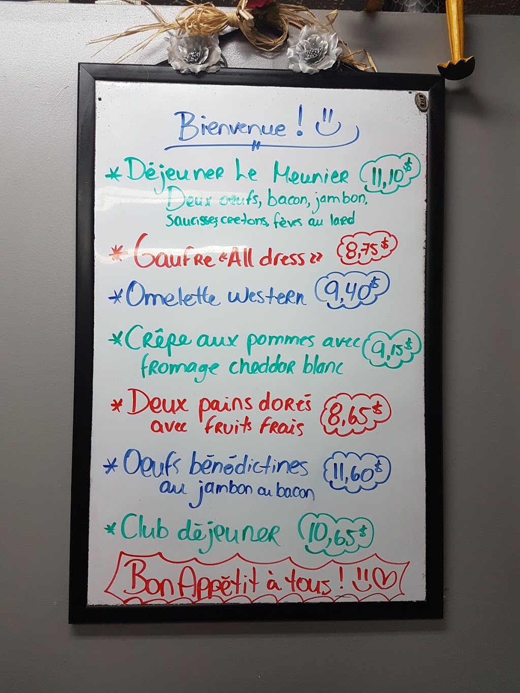 Restaurant Le Meunier | 3550 Chemin Gascon, Terrebonne, QC J6X 4J1, Canada | Phone: (450) 477-7256