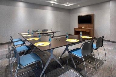Aloft Buffalo Airport | 4219 Genesee St, Buffalo, NY 14225, USA | Phone: (716) 626-1800