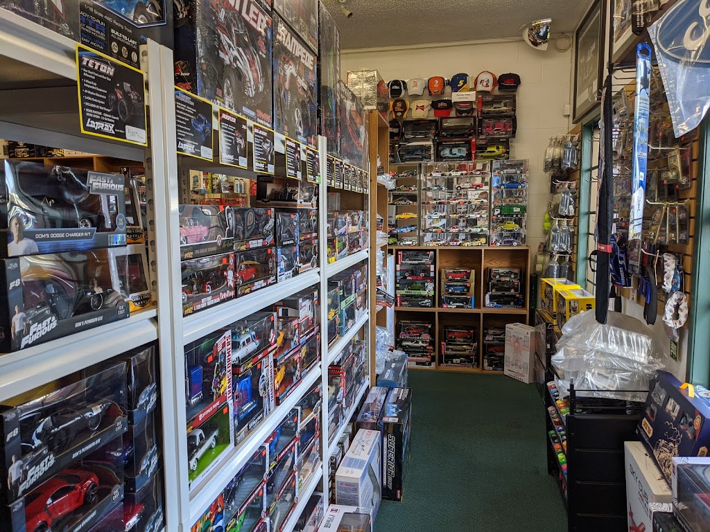 Canadian Collectors Club | 33232 S Fraser Way Unit #1, Abbotsford, BC V2S 2B3, Canada | Phone: (604) 870-9271