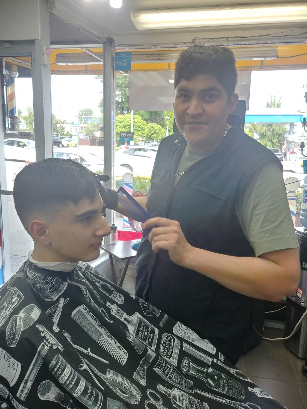Marios Barber Shop | hair care | 8317 Oak St, Vancouver, BC V6P 4A9, Canada | 6042635811 OR +1 604-263-5811