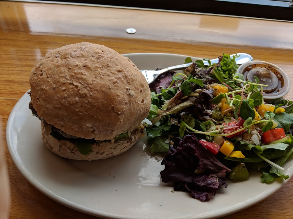 Bonobos Foods | 493 Oliver Rd, Thunder Bay, ON P7B 2G8, Canada | Phone: (807) 345-6262