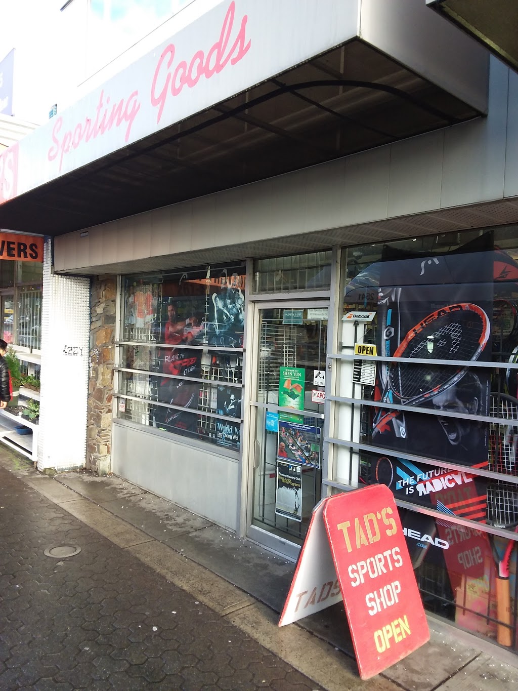 Tads Sporting Goods | 8570 Granville St, Vancouver, BC V6P 4Z7, Canada | Phone: (604) 261-6540