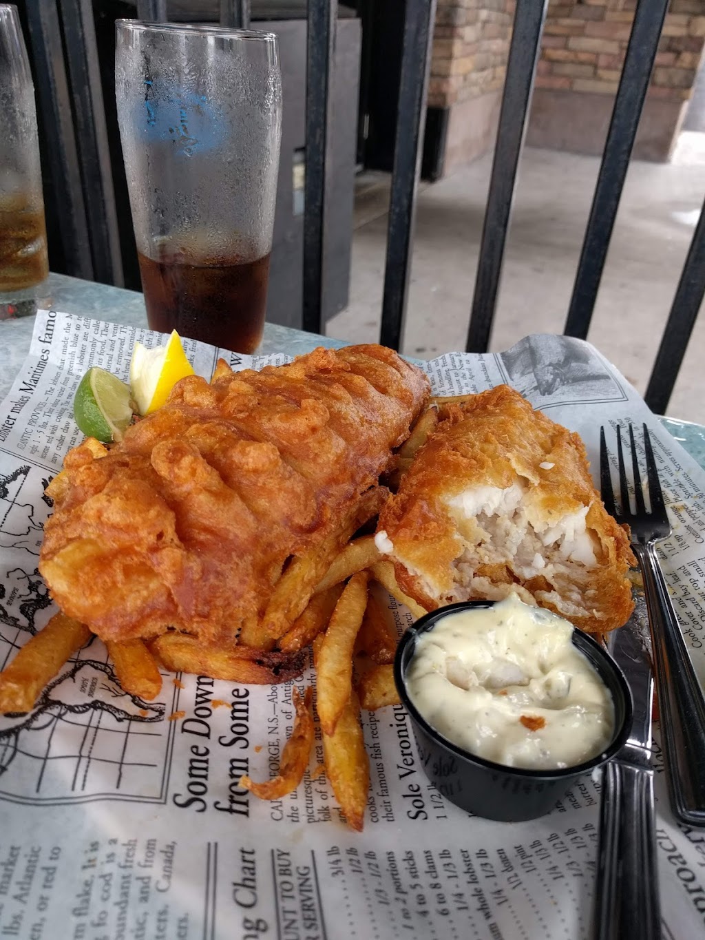 Stonewalls Restaurant | 339 York Blvd, Hamilton, ON L8R 2X9, Canada | Phone: (905) 577-0808