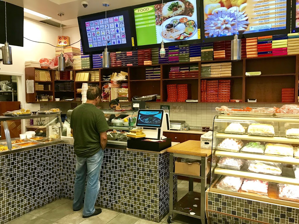 Bangali Sweets & Restaurant | 3300 McNicoll Ave Unit A/17, Scarborough, ON M1V 5J6, Canada | Phone: (416) 293-0606