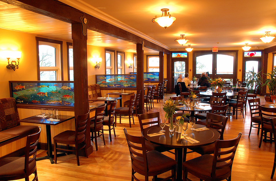 Heriot Bay Inn | 673 Hotel Rd, Heriot Bay, BC V0P 1H0, Canada | Phone: (250) 285-3322