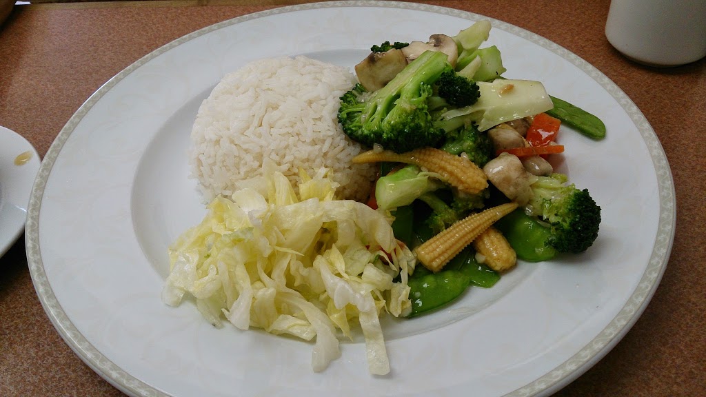 Garlic & Chilli Restaurant | 5901 Broadway, Burnaby, BC V5B 2X9, Canada | Phone: (604) 298-8361