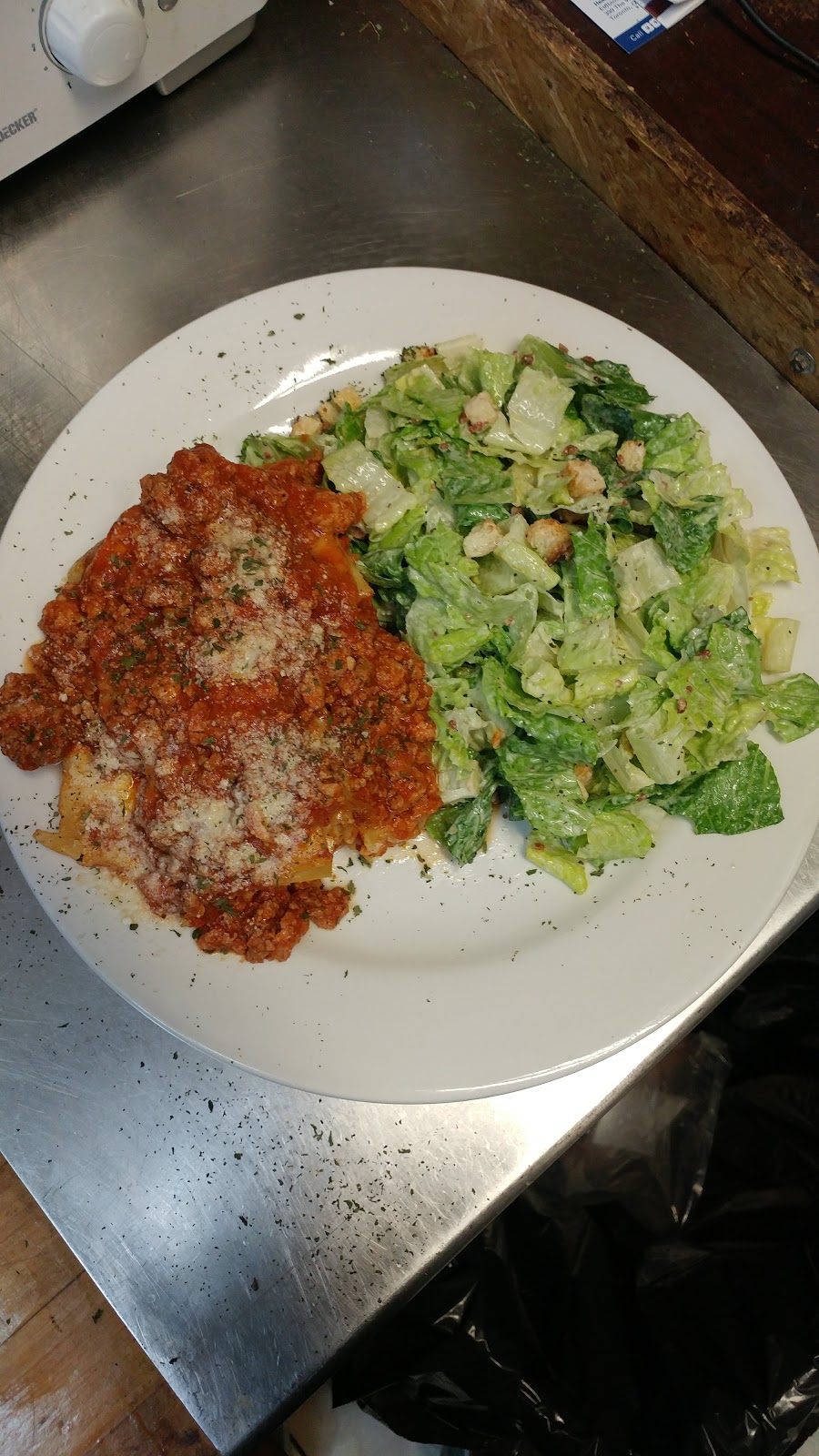 Noceris MeetN Eat | 182 Browns Line, Etobicoke, ON M8W 3T3, Canada | Phone: (416) 251-3848