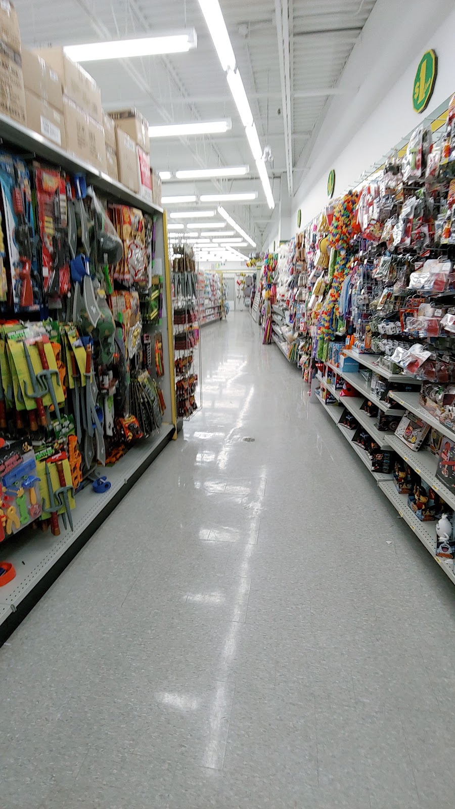 Dollarama | Plaza, 2355 Keele St, North York, ON M6M 4A2, Canada | Phone: (416) 249-0200