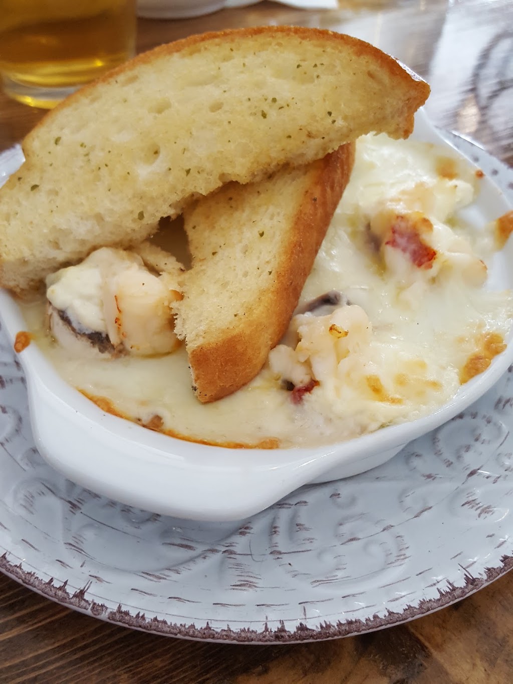 The Curly Willow Eatery | 141 Pine St, Collingwood, ON L9Y 2L7, Canada | Phone: (705) 315-1662