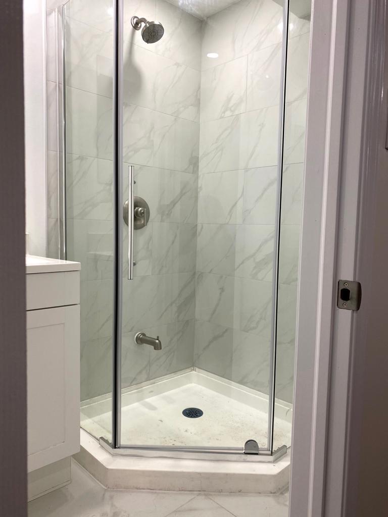 Frank Renovations | 28 Village Centre Pl, Mississauga, ON L4Z 1V9, Canada | Phone: (437) 329-0375