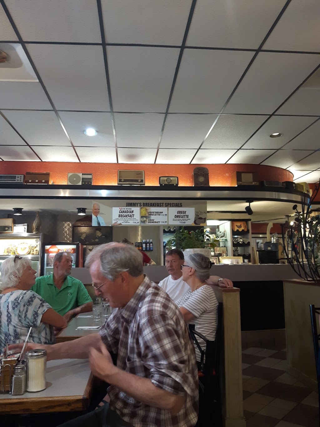 Youngs Home Hardware Building Centre | 525 Main St N, Mount Forest, ON N0G 2L1, Canada | Phone: (519) 323-1500