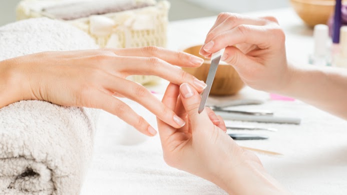 Scarlet Nails & Spa | 2275 Britannia Rd W #18, Mississauga, ON L5M 2G6, Canada | Phone: (905) 819-6888