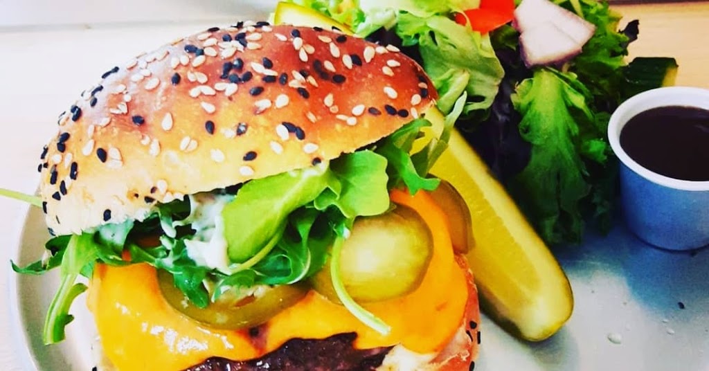 Coastal Cook House | 16 Government Wharf Rd, Eastern Passage, NS B3G 1M5, Canada | Phone: (902) 407-4678