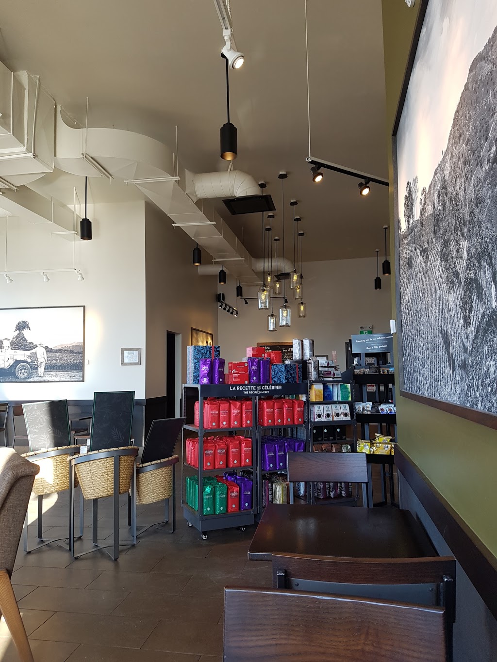 Starbucks | 361 Champlain St, Dieppe, NB E1A 1P2, Canada | Phone: (506) 639-1242
