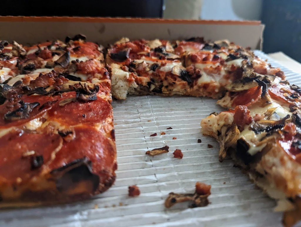 Little Caesars Pizza | 3025 Petawawa Blvd, Petawawa, ON K8H 1X9, Canada | Phone: (613) 506-5555