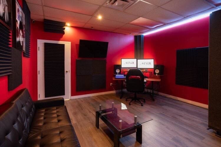SOS Studios | 3447 Kennedy Rd Unit 216, Scarborough, ON M1V 4Y3, Canada | Phone: (437) 886-5482
