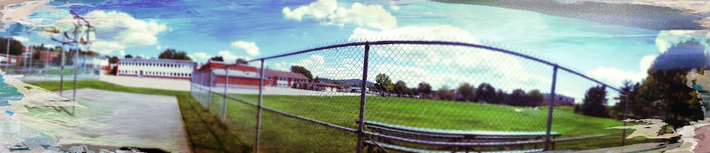 École Carillon | 43 Rue de Carillon, Sherbrooke, QC J1J 2K9, Canada | Phone: (819) 822-5682