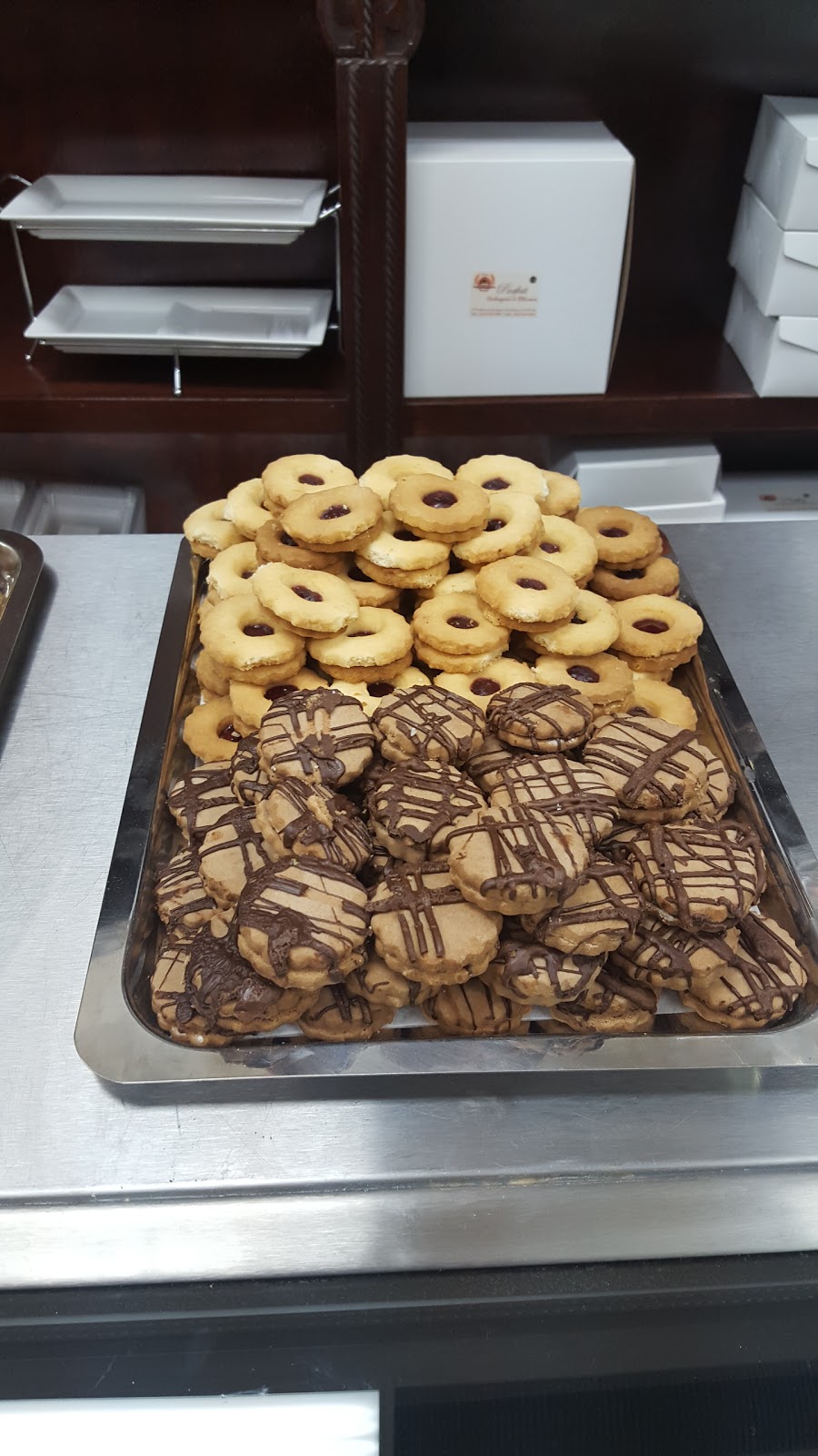 Boulangerie & Patisserie Parfait | 15779 Boul. de Pierrefonds, Pierrefonds, QC H9H 3X6, Canada | Phone: (514) 620-7000