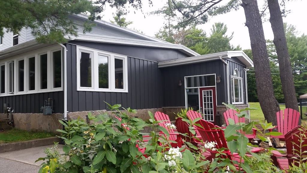 Pine Lodge Muskoka | 484 Muskoka Road 10, Port Sydney, ON P0B 1L0, Canada | Phone: (705) 385-2271
