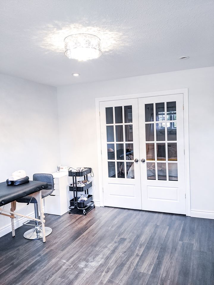 Paris Beauty Co. | 6 Kelly Ct, Paris, ON N3L 4G6, Canada | Phone: (613) 807-7885