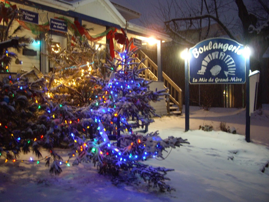 La Mie de Grand-Mère (boulangerie) | 1169 Av. de Grand-Mère, Grand-Mère, QC G9T 2J4, Canada | Phone: (819) 538-8881