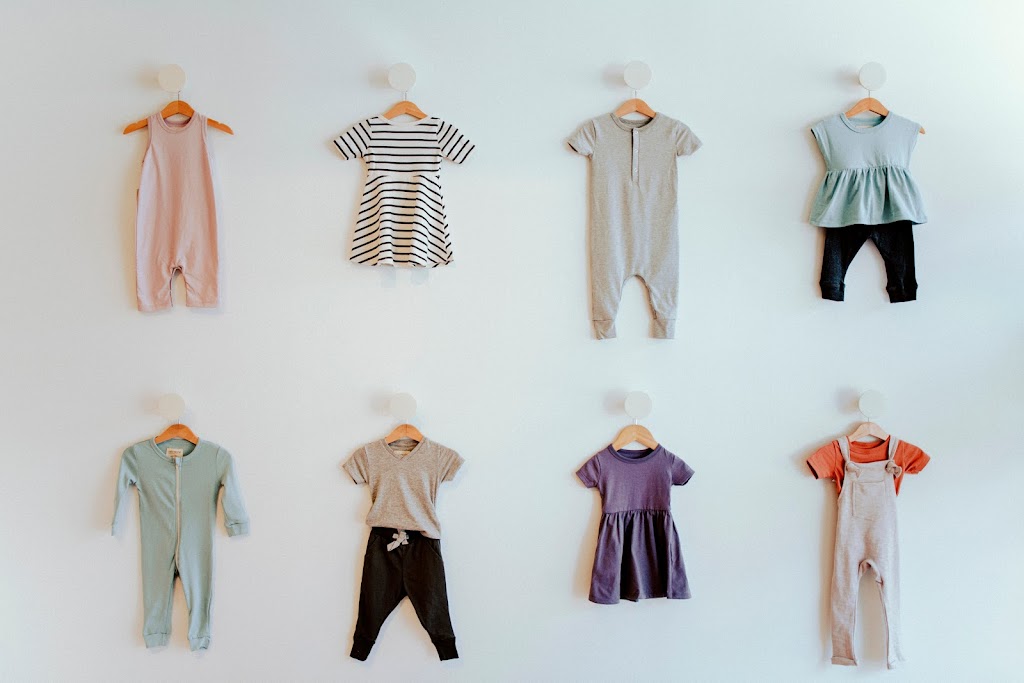 mini mioche | 58 Wade Ave, Toronto, ON M6H 1P6, Canada | Phone: (647) 347-3918