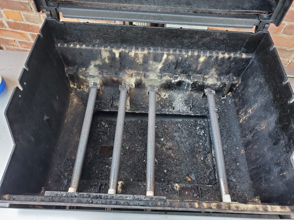 BBQ Cleaning services and BBQ gas line install | 4 Admiral Crescent, Angus, ON L0M 1B4, Canada | Phone: (705) 970-4701