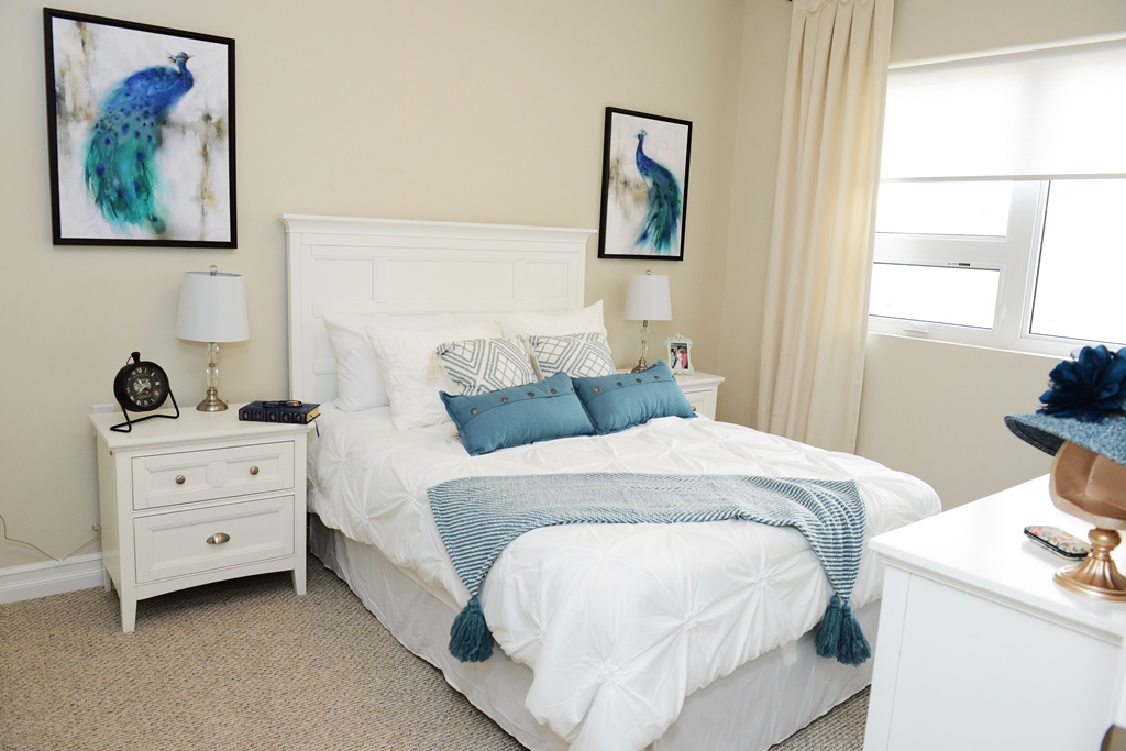 Seacliff Manor Retirement Residence | 30 Seacliff Dr E, Leamington, ON N8H 0E5, Canada | Phone: (519) 326-2624