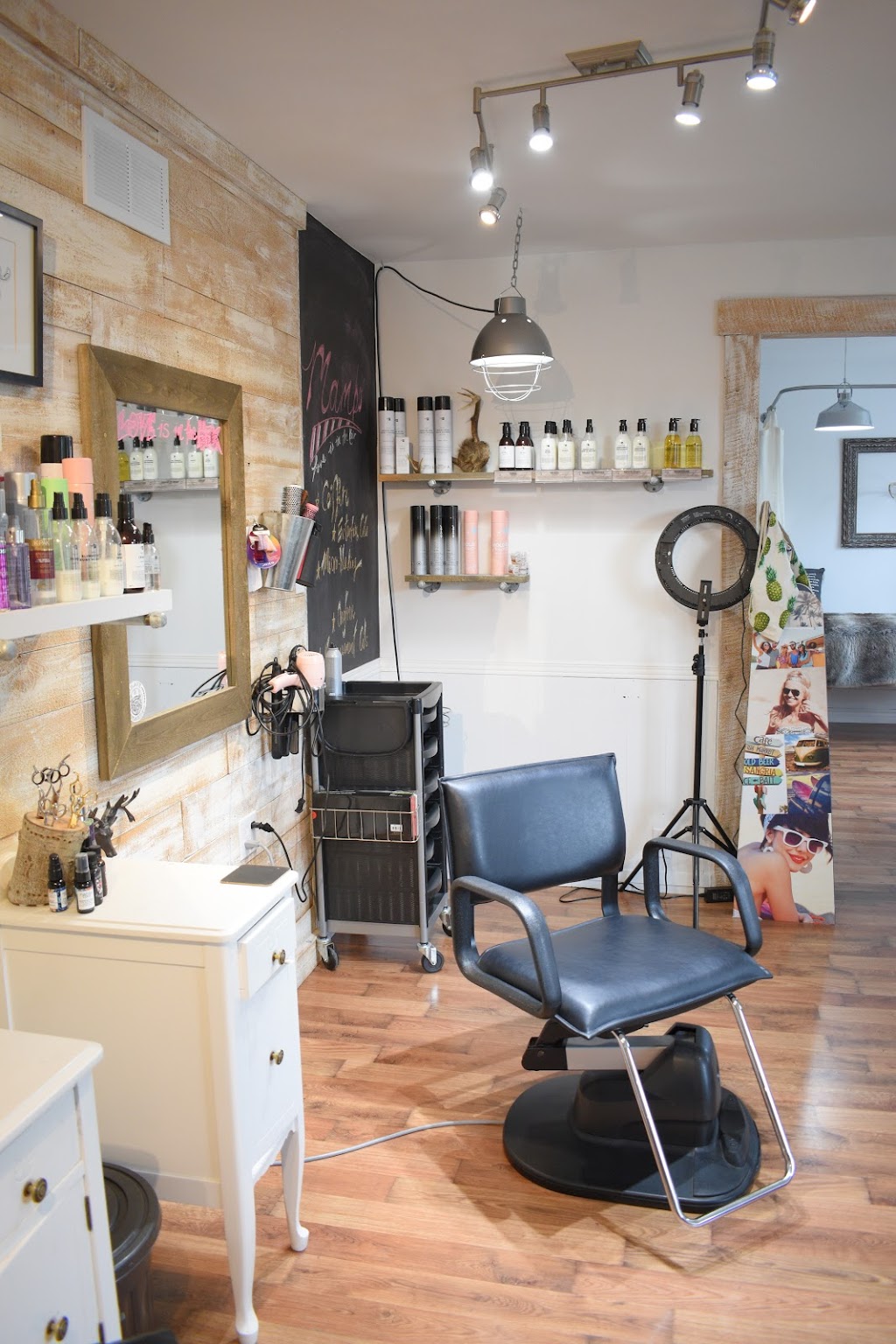 Mambo Concept Coiffure | 6516 Rue Salaberry, Lac-Mégantic, QC G6B 1J8, Canada | Phone: (819) 554-6663