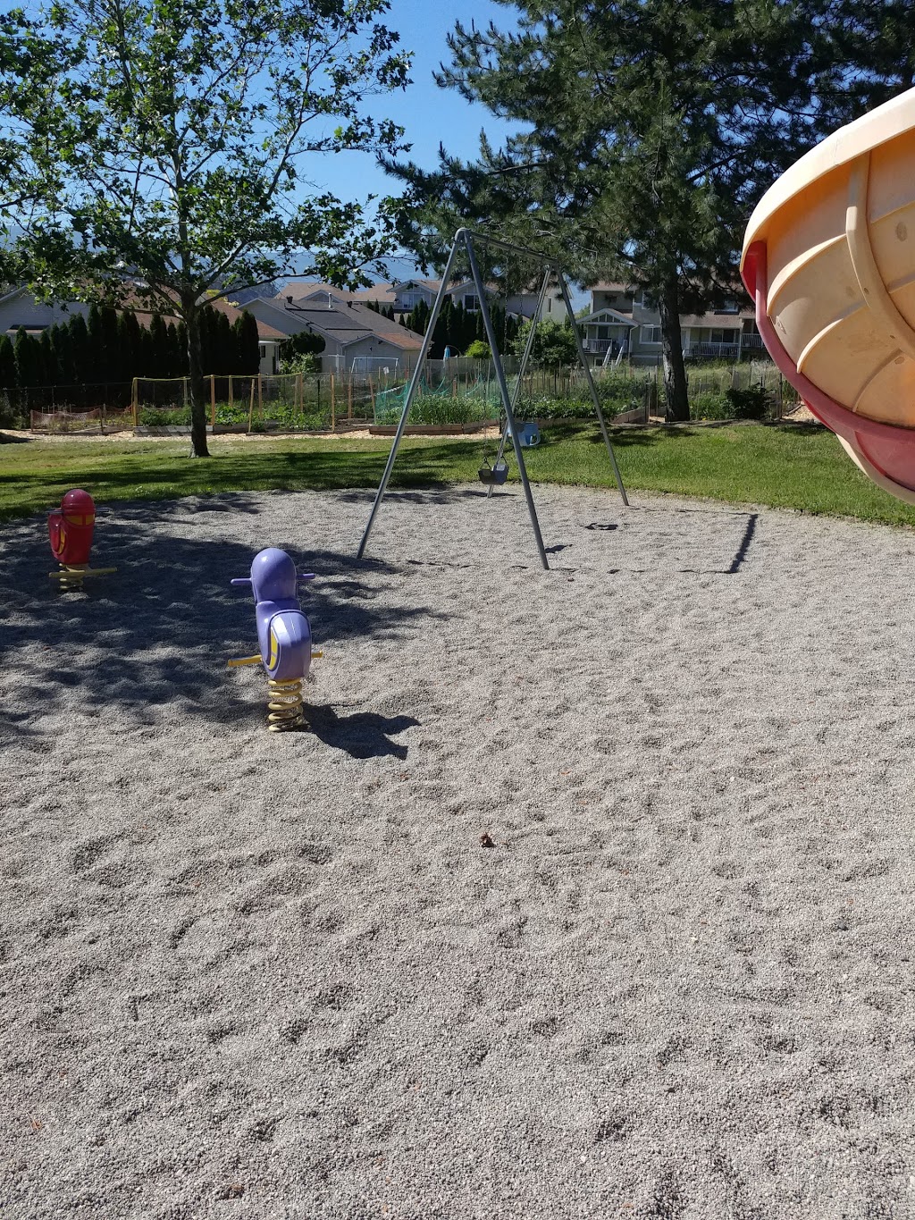 Ballou Park | 391 Moubray Rd, Kelowna, BC V1V 1R4, Canada