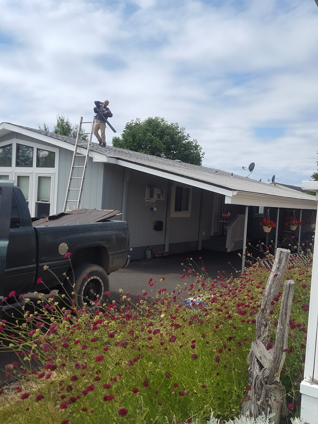 Oaks Manufactured Home Community | 1785 Douglas Rd # 1, Friday Harbor, WA 98250, USA | Phone: (360) 378-5249