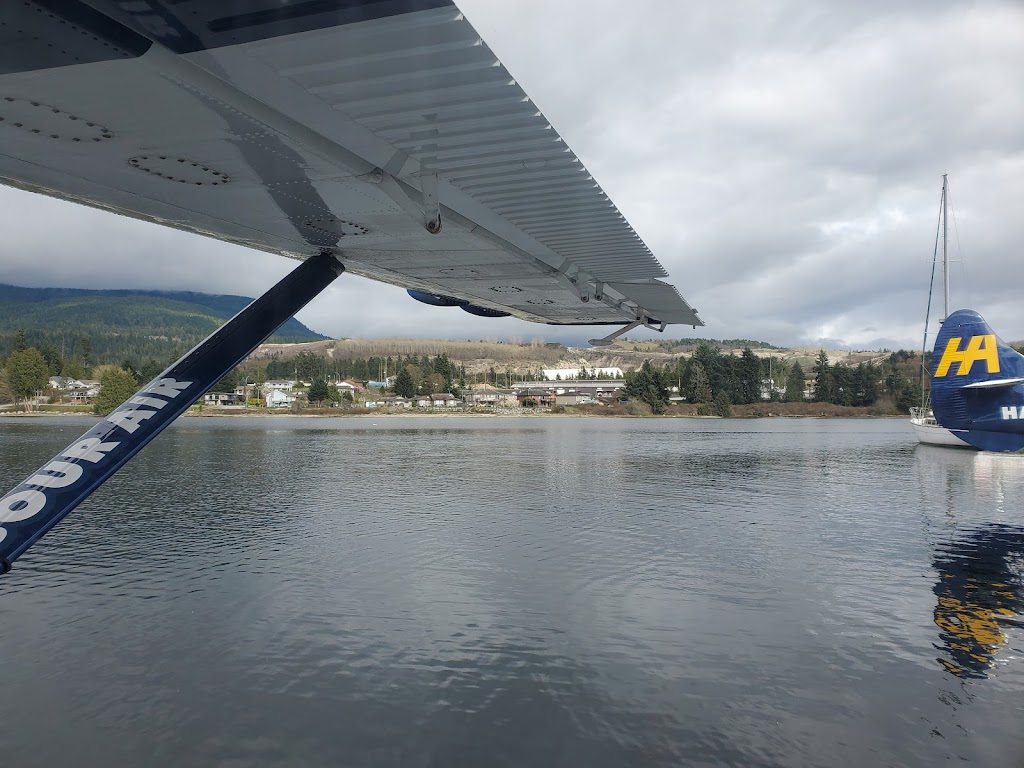 Harbour Air Seaplanes | 5764 Wharf Ave #1, Sechelt, BC V0N 3A0, Canada | Phone: (604) 274-1277