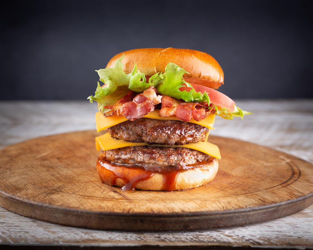 Burgerhaus | Lees Ave, Ottawa, ON K1S 5J6, Canada | Phone: (613) 569-6969