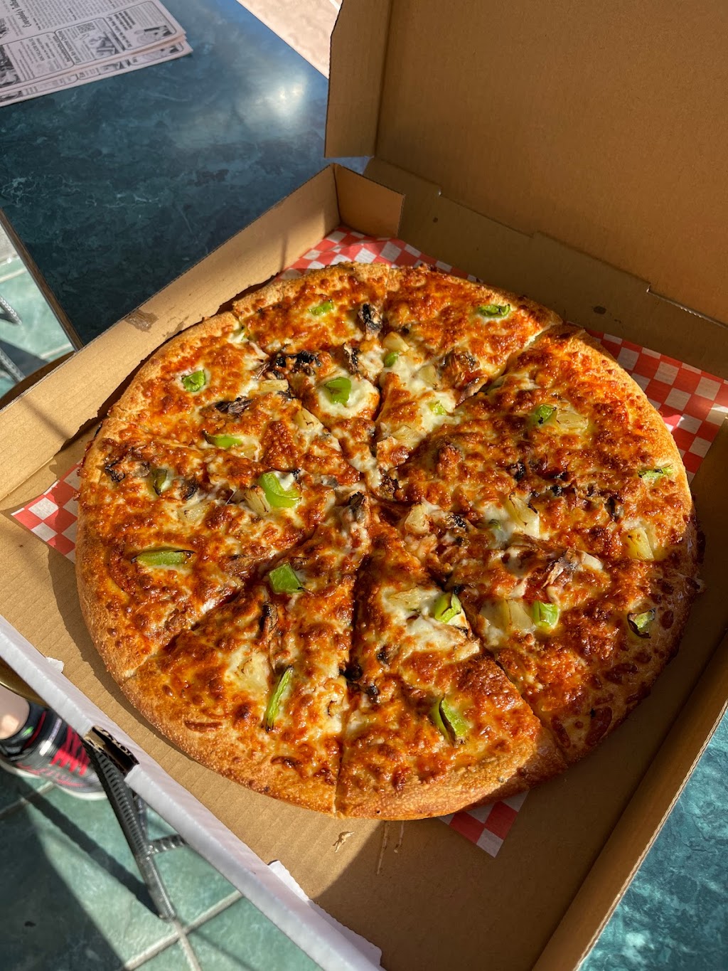 Mastro Pizza | 1959 152 St #140, Surrey, BC V4A 9E3, Canada | Phone: (604) 536-9800