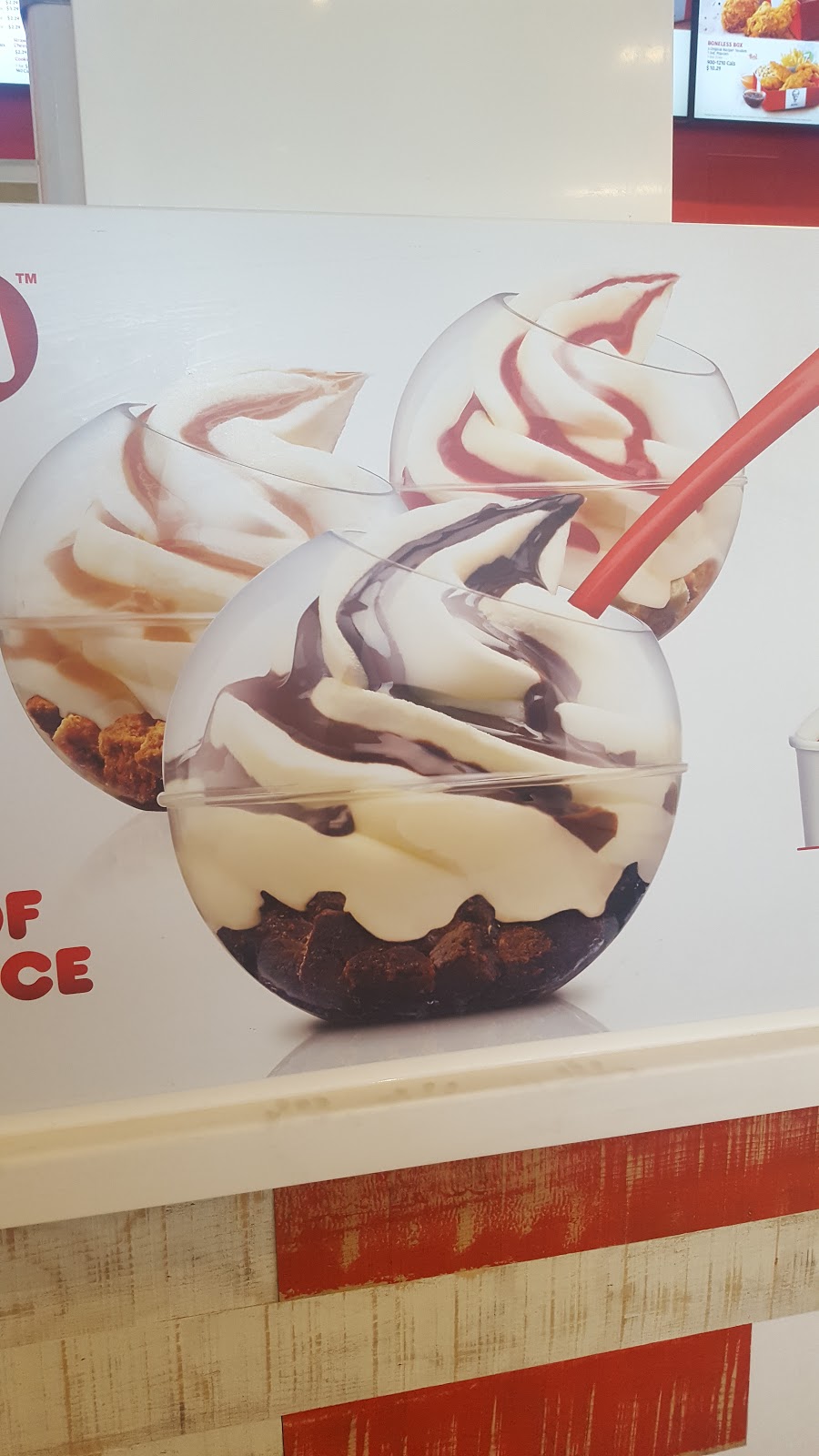 KFC | 6055 Creditview Rd, Mississauga, ON L5M 2B5, Canada | Phone: (905) 247-0944