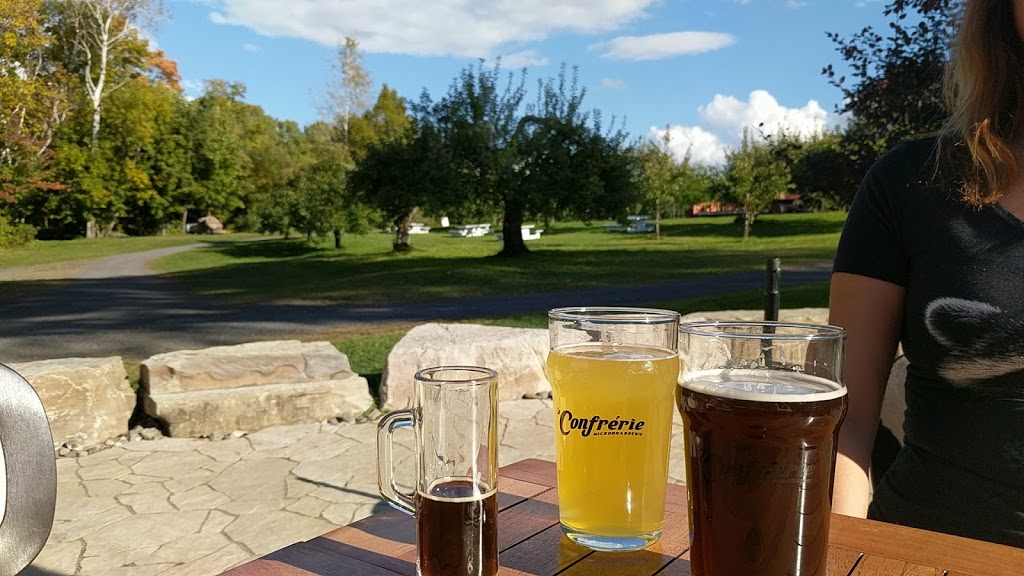 La Confrérie microbrasserie | 4385 Terrasse des Chênes, Saint-Antoine-de-Tilly, QC G0S 2C0, Canada | Phone: (581) 982-8484