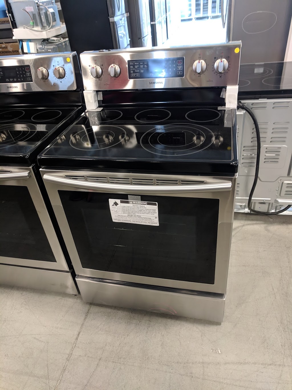 Boss Wholesale | 19255 21 Ave #110, Surrey, BC V3X 3M3, Canada | Phone: (604) 575-1110
