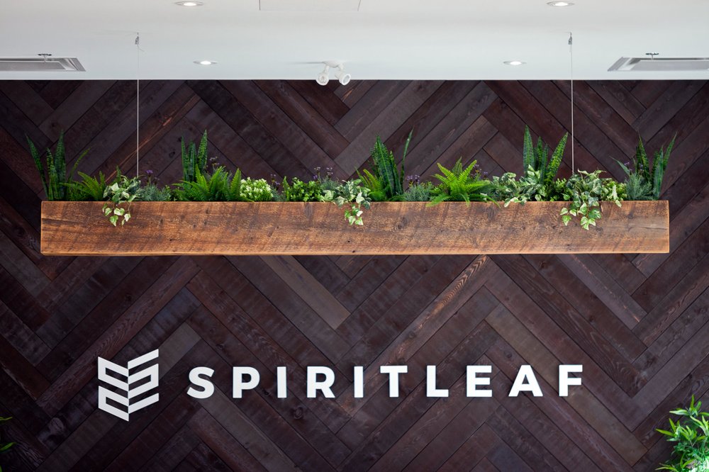 Spiritleaf | Crossroads | Cannabis Store | 529 W Hunt Club Rd, Nepean, ON K2G 5W5, Canada | Phone: (613) 519-9333