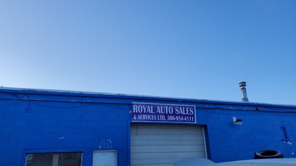 Royal auto repair  308 Isabella St W, Saskatoon, SK S7M 0E1, Canada