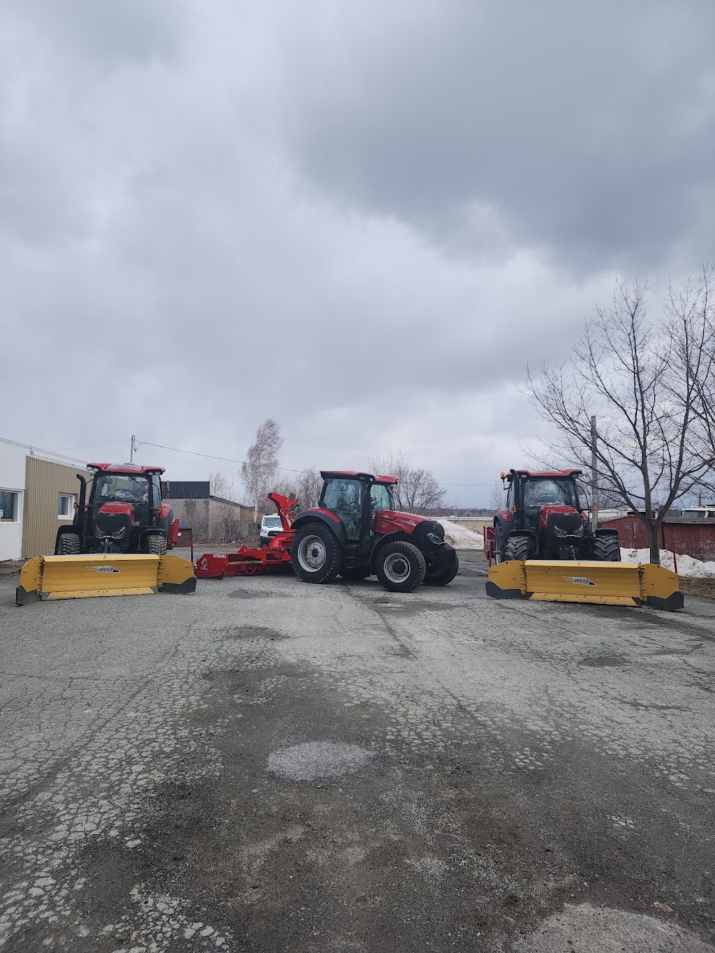 Entretien Extérieur Prestiplex | 2363 Rue Belvédère S #104, Sherbrooke, QC J1H 6N3, Canada | Phone: (819) 200-9434
