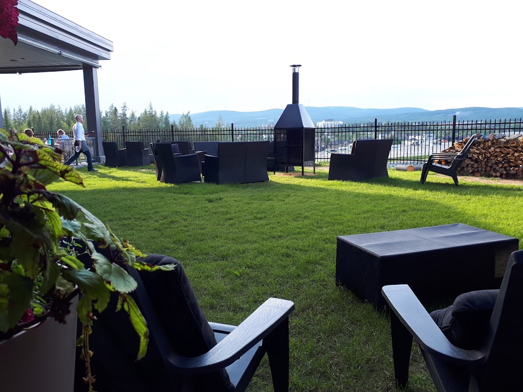 Tomahawk grill - Thetford | 755 9e Rue S, Thetford Mines, QC G6G 0G1, Canada | Phone: (418) 755-1335