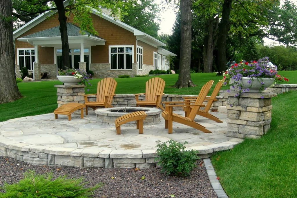 Agram Garden Centre | 2018 Dundas St E, Oakville, ON L6H 7G2, Canada | Phone: (905) 257-3577