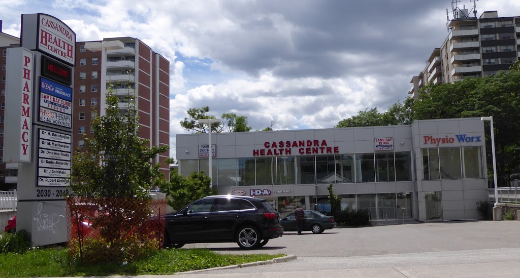 Doctor Offices | 2048 Victoria Park Ave, Scarborough, ON M1R 1V4, Canada | Phone: (416) 331-9111