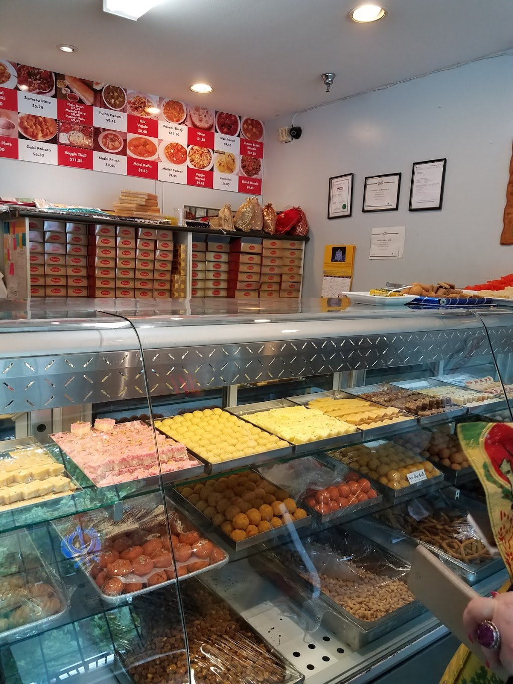 Dhaliwal Sweets & Chaat House | meal takeaway | 8430 128 St #4, Surrey, BC V3W 4G3, Canada | 6045961312 OR +1 604-596-1312