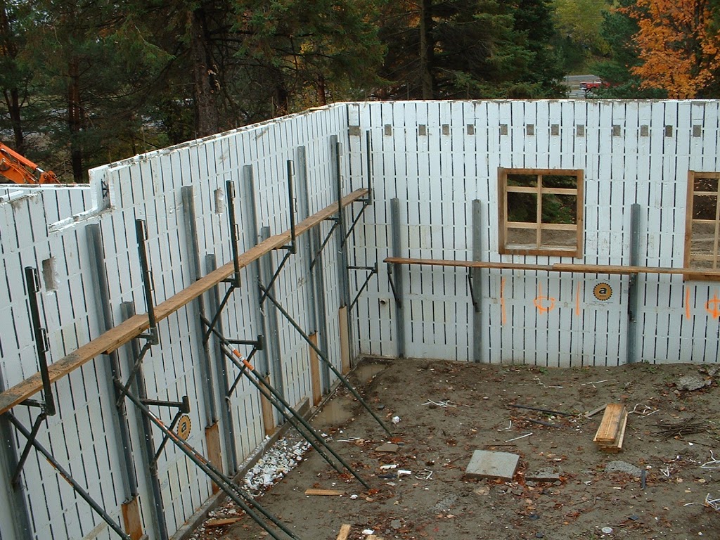 Lane Mark Construction | 326 A Boundary Rd, Novar, ON P0A 1R0, Canada | Phone: (705) 789-8202